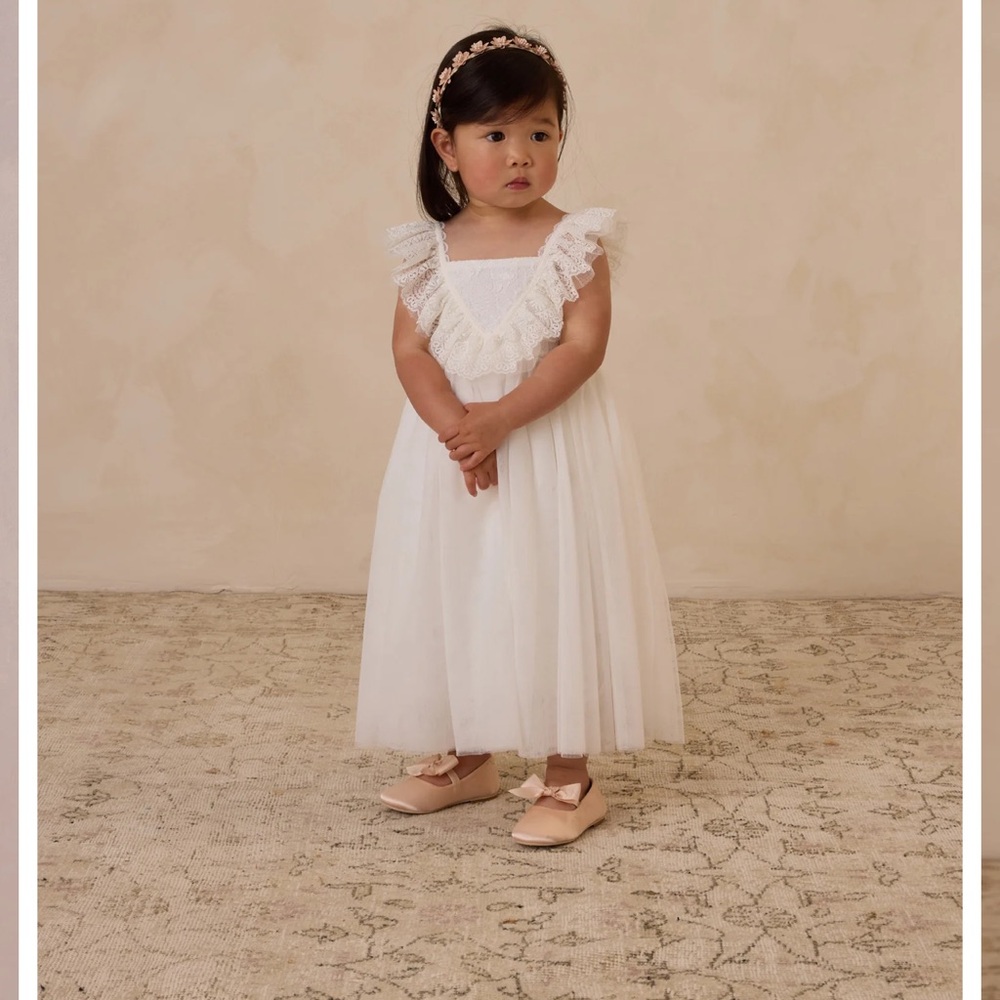 Elegant White Lace Kids Formal Dress